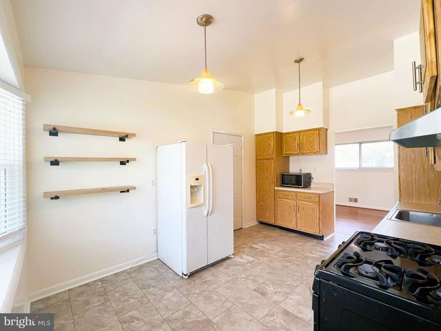6631 AUBURN AVE, Hyattsville, MD 20784