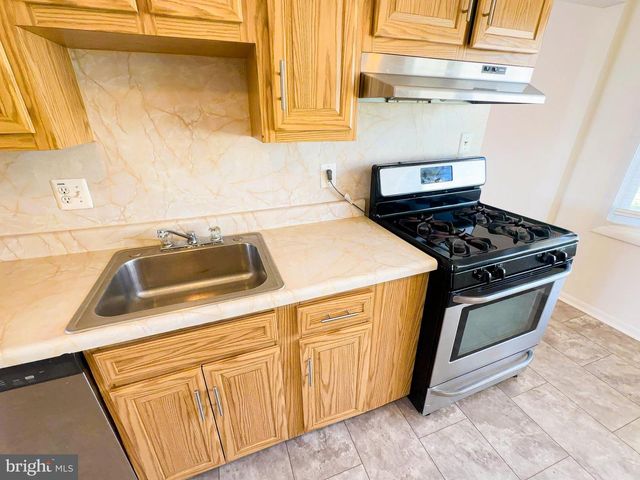 6631 AUBURN AVE, Hyattsville, MD 20784