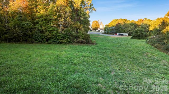 2313 W Front Street, Statesville, NC 28677