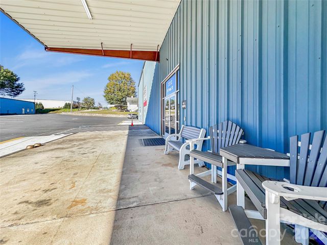 2313 W Front Street, Statesville, NC 28677