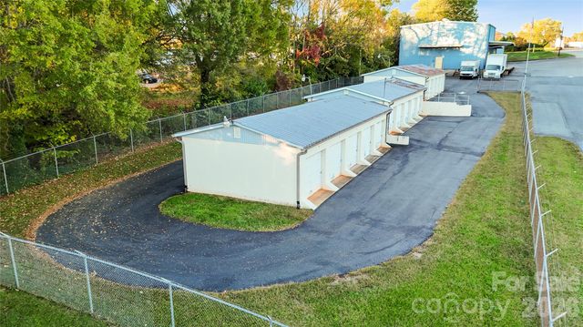 2313 W Front Street, Statesville, NC 28677