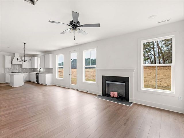 200 Loyd Road, Mansfield, GA 30055