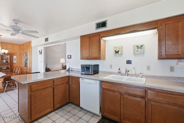 1818 W MORTEN Avenue, Phoenix, AZ 85021