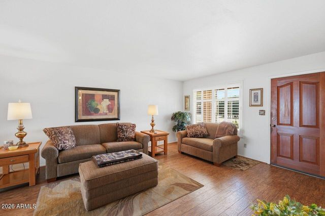 1818 W MORTEN Avenue, Phoenix, AZ 85021