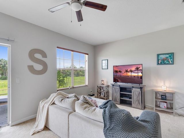 2536 Creekside Drive, Fort Pierce, FL 34981