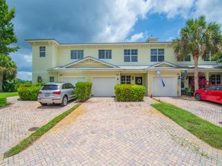 2536 Creekside Drive, Fort Pierce, FL 34981