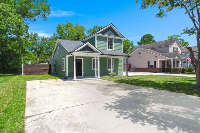 31 Woodleaf Court, Charleston, SC 29407