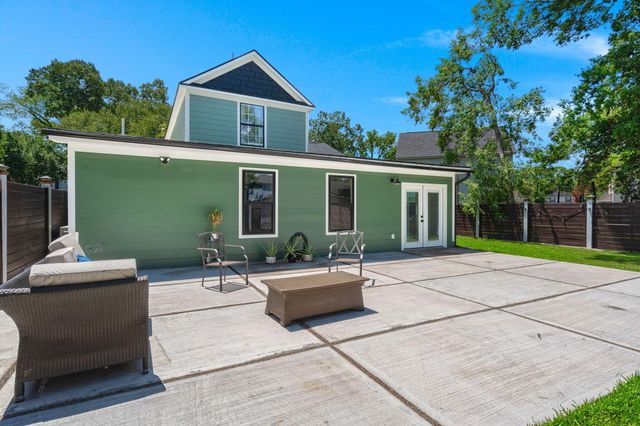 31 Woodleaf Court, Charleston, SC 29407