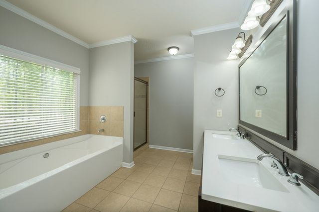 566 Wild Turkey Drive, Pine Mountain, GA 31822