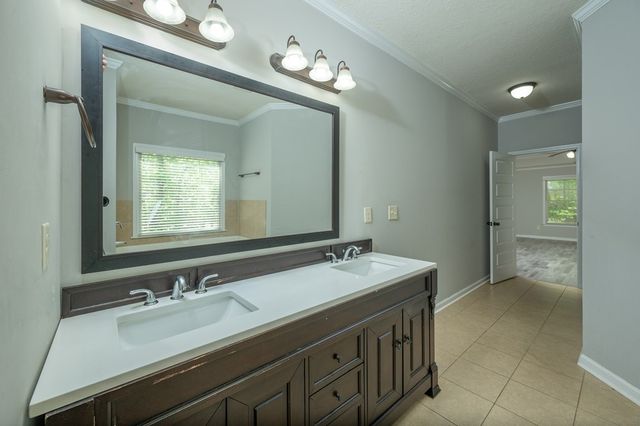 566 Wild Turkey Drive, Pine Mountain, GA 31822