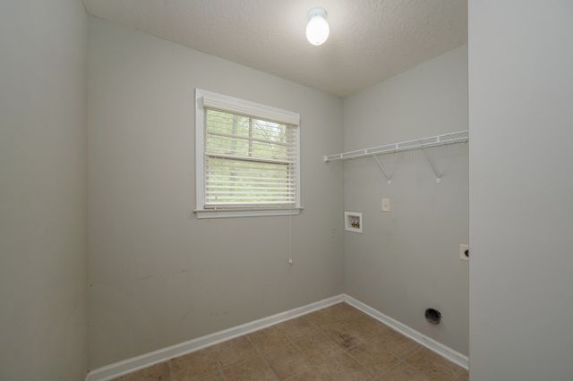 566 Wild Turkey Drive, Pine Mountain, GA 31822