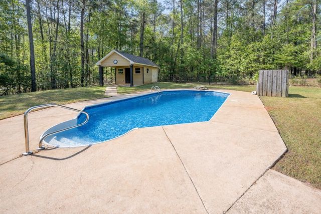 566 Wild Turkey Drive, Pine Mountain, GA 31822