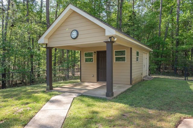 566 Wild Turkey Drive, Pine Mountain, GA 31822