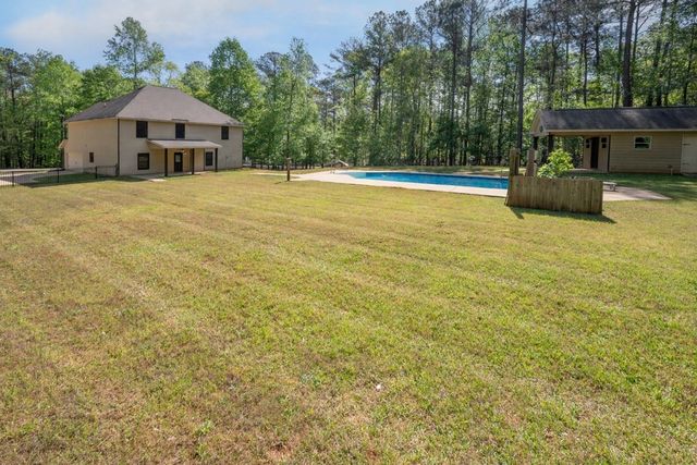 566 Wild Turkey Drive, Pine Mountain, GA 31822