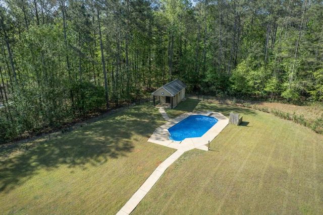 566 Wild Turkey Drive, Pine Mountain, GA 31822