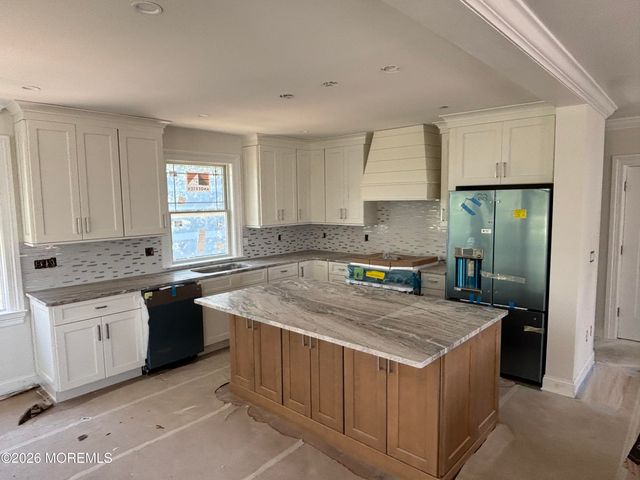 3 W 75th Street, Harvey Cedars, NJ 08008