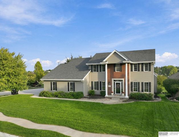 18655 Van Camp Drive, Omaha, NE 68136