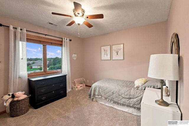 18655 Van Camp Drive, Omaha, NE 68136