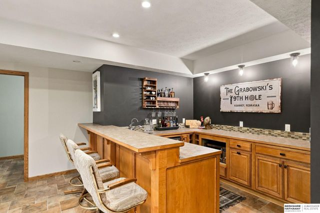 18655 Van Camp Drive, Omaha, NE 68136