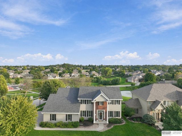18655 Van Camp Drive, Omaha, NE 68136