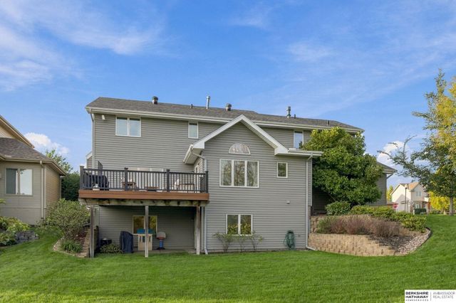 18655 Van Camp Drive, Omaha, NE 68136
