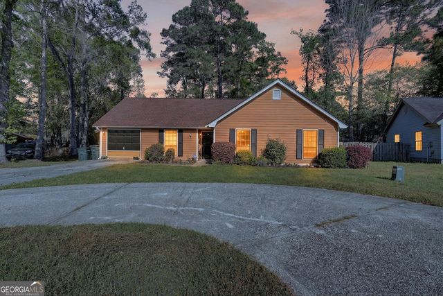 6 N Nicholson Circle, Savannah, GA 31419