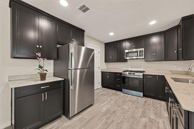 11118 Stroud Drive, Houston, TX 77072