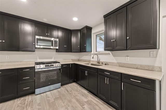 11118 Stroud Drive, Houston, TX 77072