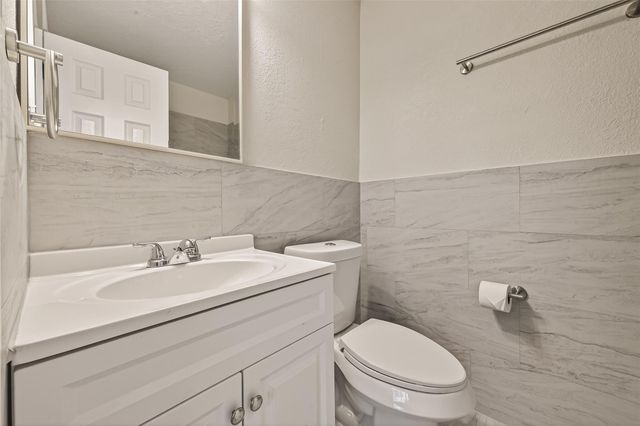 11118 Stroud Drive, Houston, TX 77072