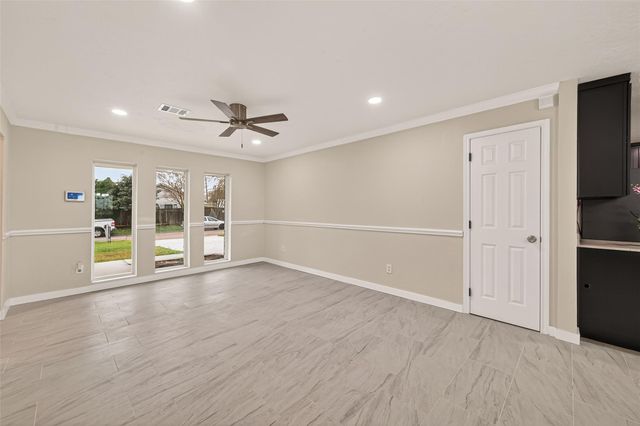 11118 Stroud Drive, Houston, TX 77072