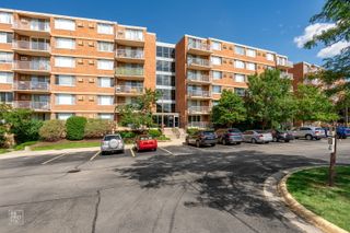 2201 S Stewart Avenue 4J, Lombard, IL 60148