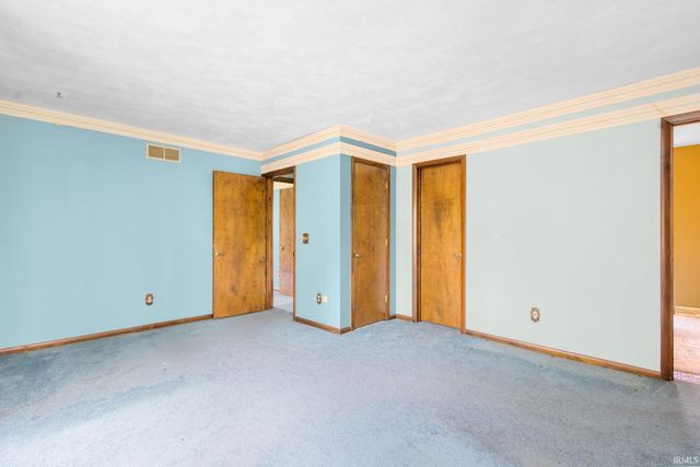 51522 Bridgewater Court, South Bend, IN 46637