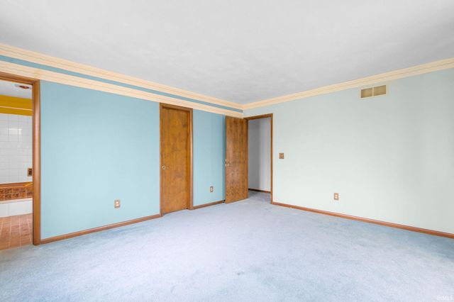 51522 Bridgewater Court, South Bend, IN 46637