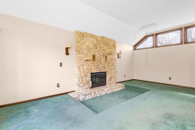 51522 Bridgewater Court, South Bend, IN 46637