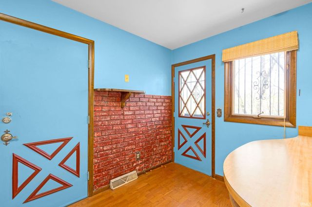 51522 Bridgewater Court, South Bend, IN 46637