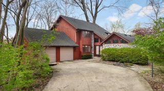 51522 Bridgewater Court, South Bend, IN 46637