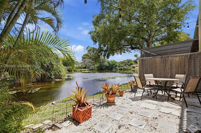 4309 Coral Springs Dr 2G, Coral Springs, FL 33065