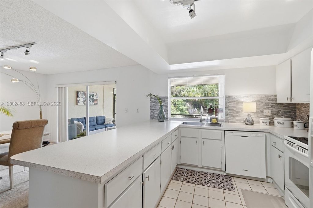 4309 Coral Springs Dr 2G, Coral Springs, FL 33065