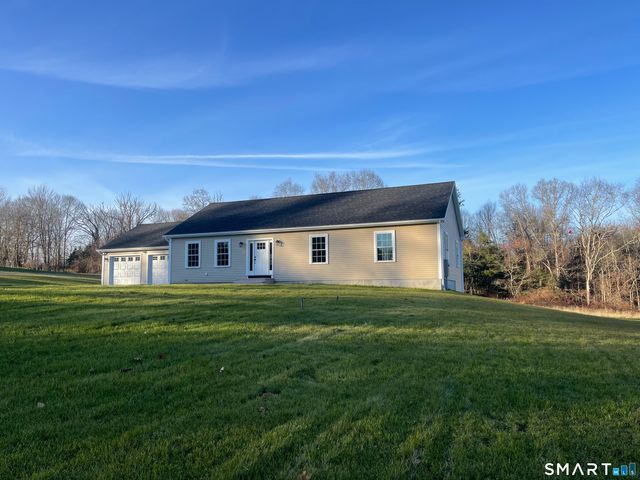 76 Wauregan Road, Canterbury, CT 06331