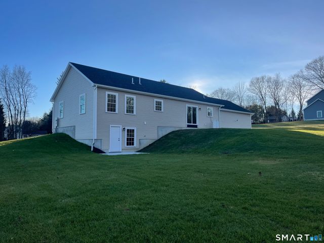 76 Wauregan Road, Canterbury, CT 06331