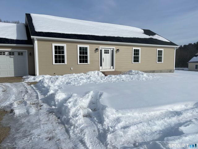 76 Wauregan Road, Canterbury, CT 06331