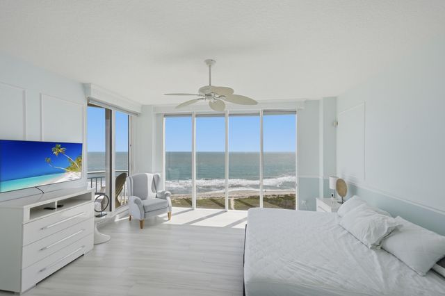 2900 N Highway, Hutchinson Island, FL 34949