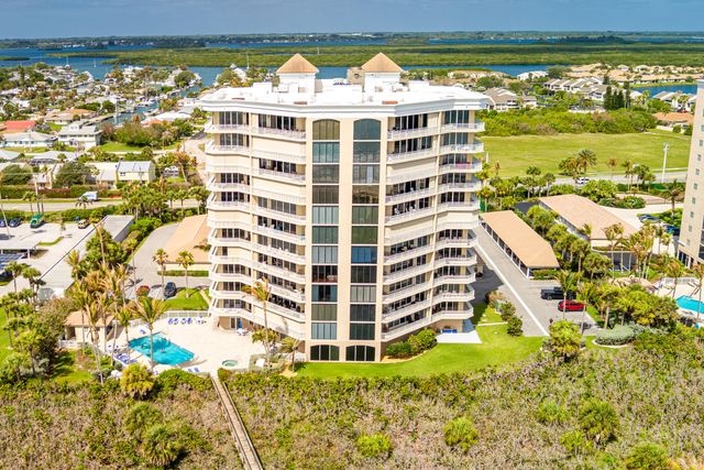 2900 N Highway, Hutchinson Island, FL 34949