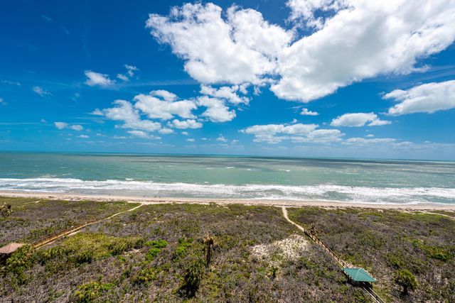 2900 N Highway, Hutchinson Island, FL 34949