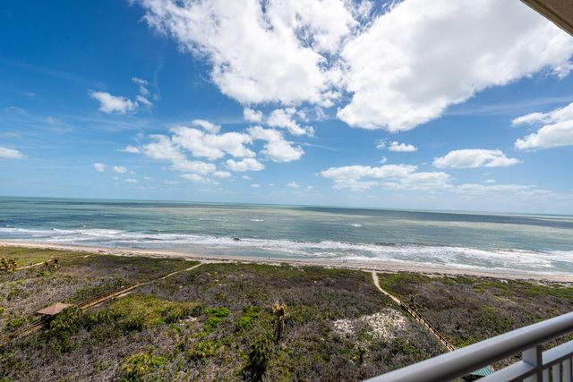 2900 N Highway, Hutchinson Island, FL 34949
