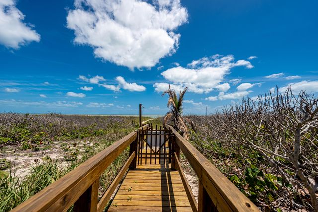 2900 N Highway, Hutchinson Island, FL 34949