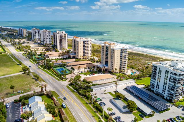2900 N Highway, Hutchinson Island, FL 34949