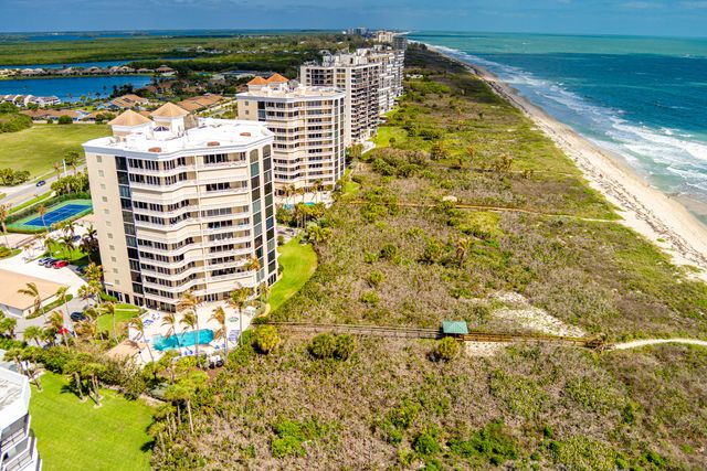 2900 N Highway, Hutchinson Island, FL 34949