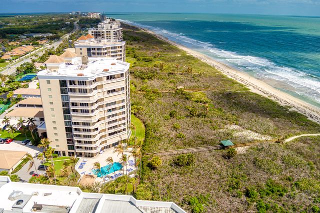 2900 N Highway, Hutchinson Island, FL 34949