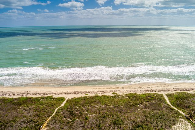 2900 N Highway, Hutchinson Island, FL 34949